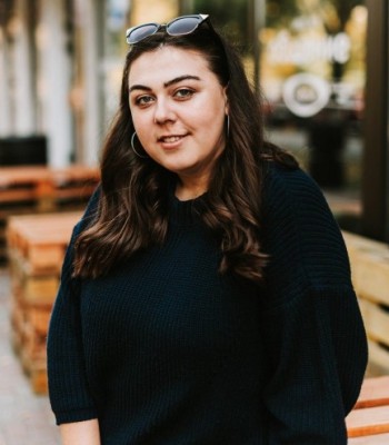 avatar for Amina Abdullah